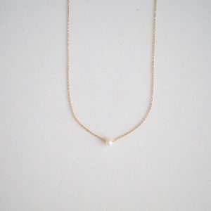 White Finches Odelia Pearl Necklace